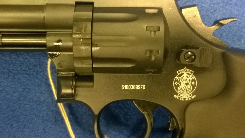 Umarex Smith N Wesson 586 .177  Air Pistols