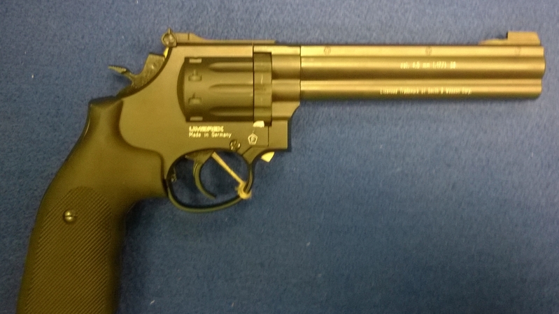 Umarex Smith N Wesson 586 .177  Air Pistols
