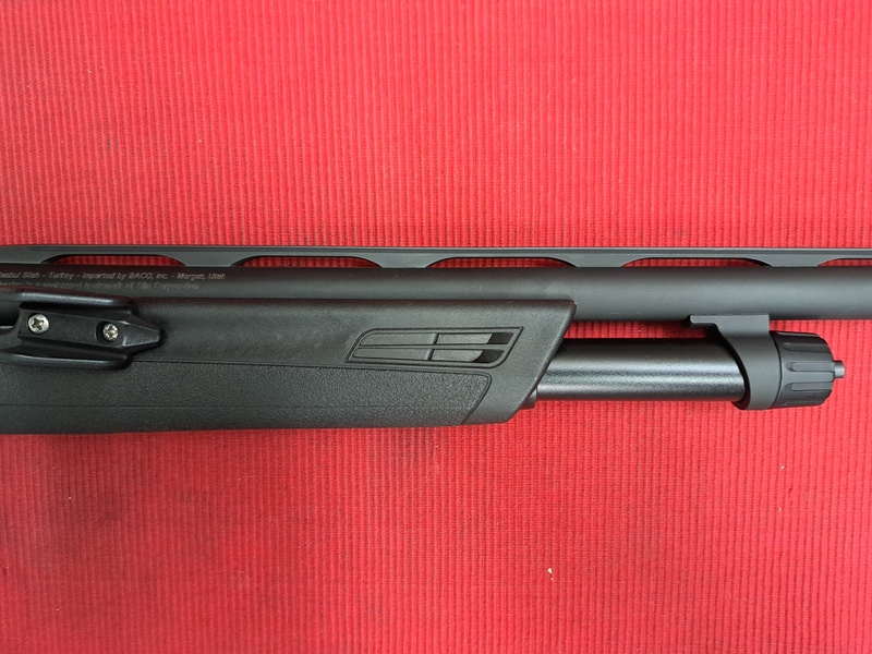 Winchester SXP 2+1 12 Bore/gauge  Pump Action