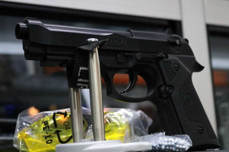 Umarex Beretta Elite II .177  Air Pistols