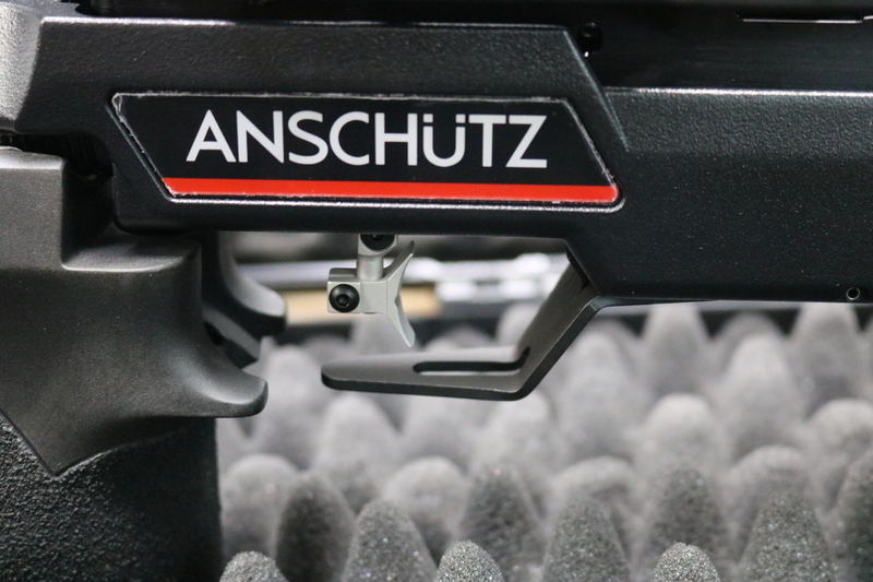 Anschutz 9015 BLACK EDITION ALU STOCK "L" .177  Air Rifles
