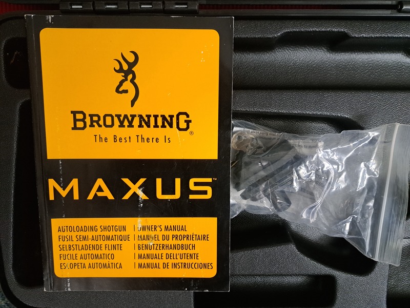 Browning MAXUS 12 Bore/gauge  Semi-Auto
