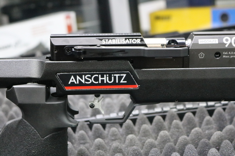 Anschutz 9015 BLACK EDITION ALU STOCK "L" .177  Air Rifles