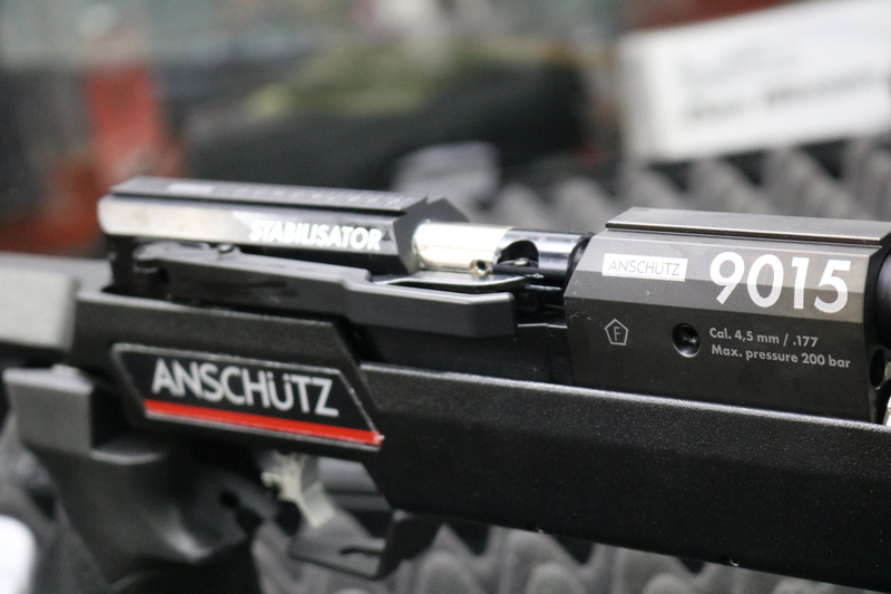 Anschutz 9015 BLACK EDITION ALU STOCK "L" .177 Air Rifles