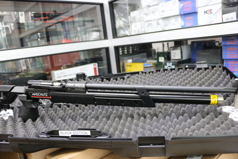 Anschutz 9015 BLACK EDITION ALU STOCK "L" .177 Air Rifles