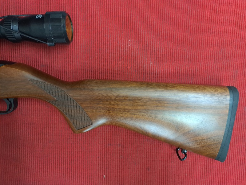 Ruger WALNUT DELUX Semi-Auto .22  Rifles