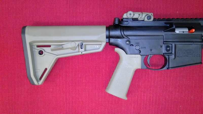 Smith & Wesson M&P 15-22 MOE BLACK, FDE & SPORT Semi-Auto .22  Rifles
