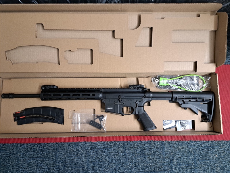 SMITH AND WESSON M&P SPECIAL SPORT PACKAGE Semi-Auto .22  Rifles