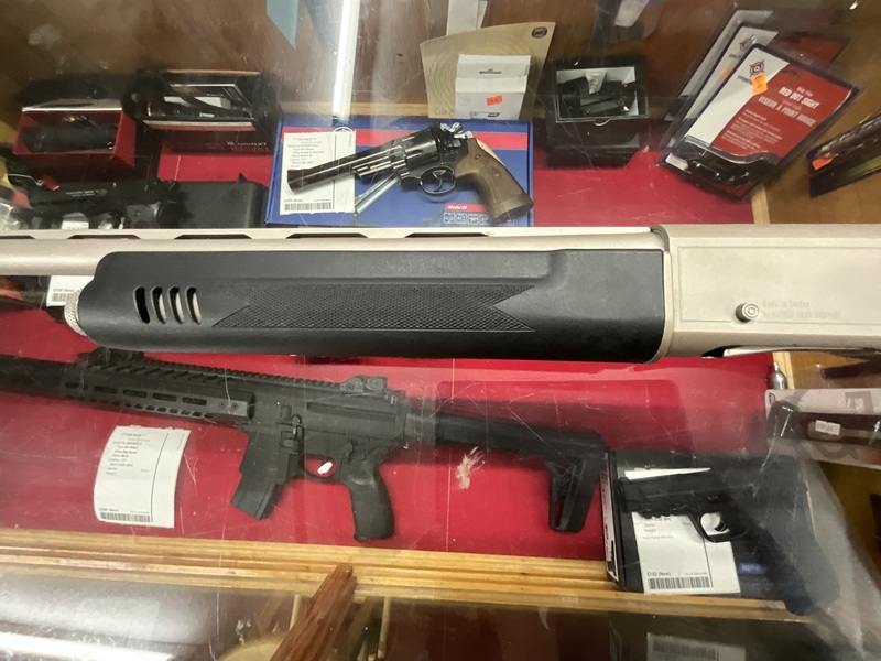 Hatsan Arms Escort marine 12 Bore/gauge Semi-Auto