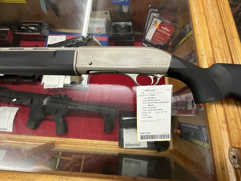 Hatsan Arms Escort marine 12 Bore/gauge Semi-Auto