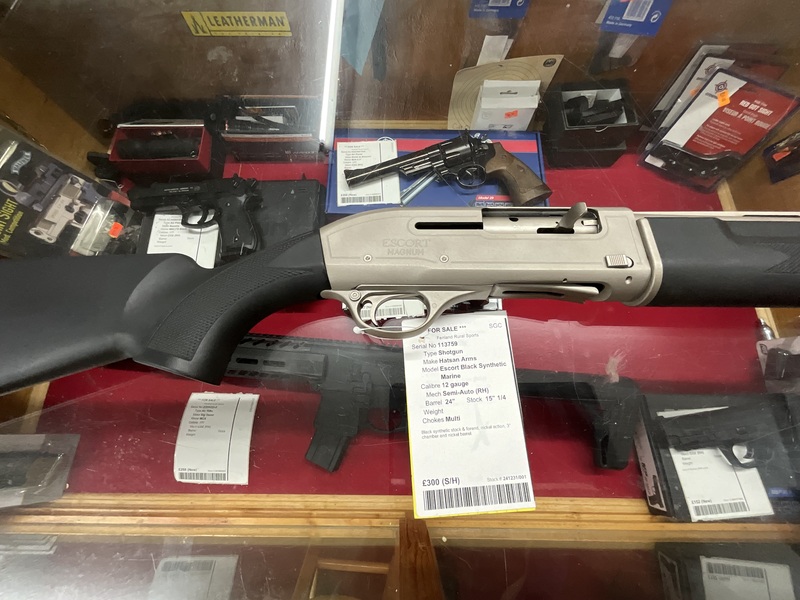 Hatsan Arms Escort marine 12 Bore/gauge Semi-Auto