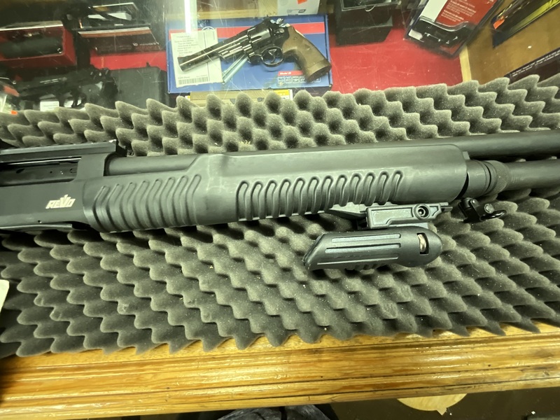 REVO Tactical 7 plus 1 12 Bore/gauge Pump Action