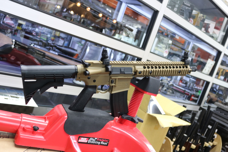 Crosman R1 SEMI AUTO .455 BB Guns