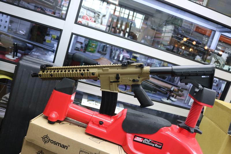 Crosman R1 SEMI AUTO .455 BB Guns