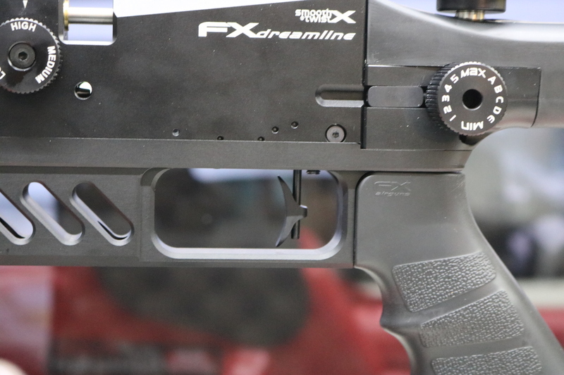 fx DREAMLINE LITE CARBON .177 .22 Air Rifles
