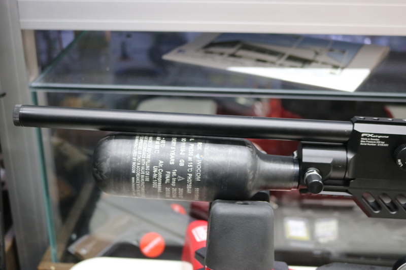 fx DREAMLINE LITE CARBON .177 .22 Air Rifles
