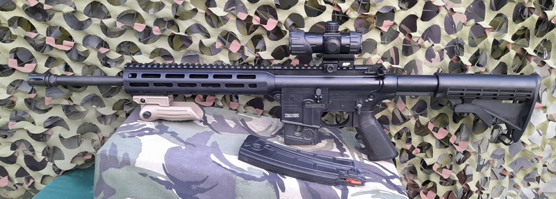Smith & Wesson 15-22 Semi-Auto .22  Rifles